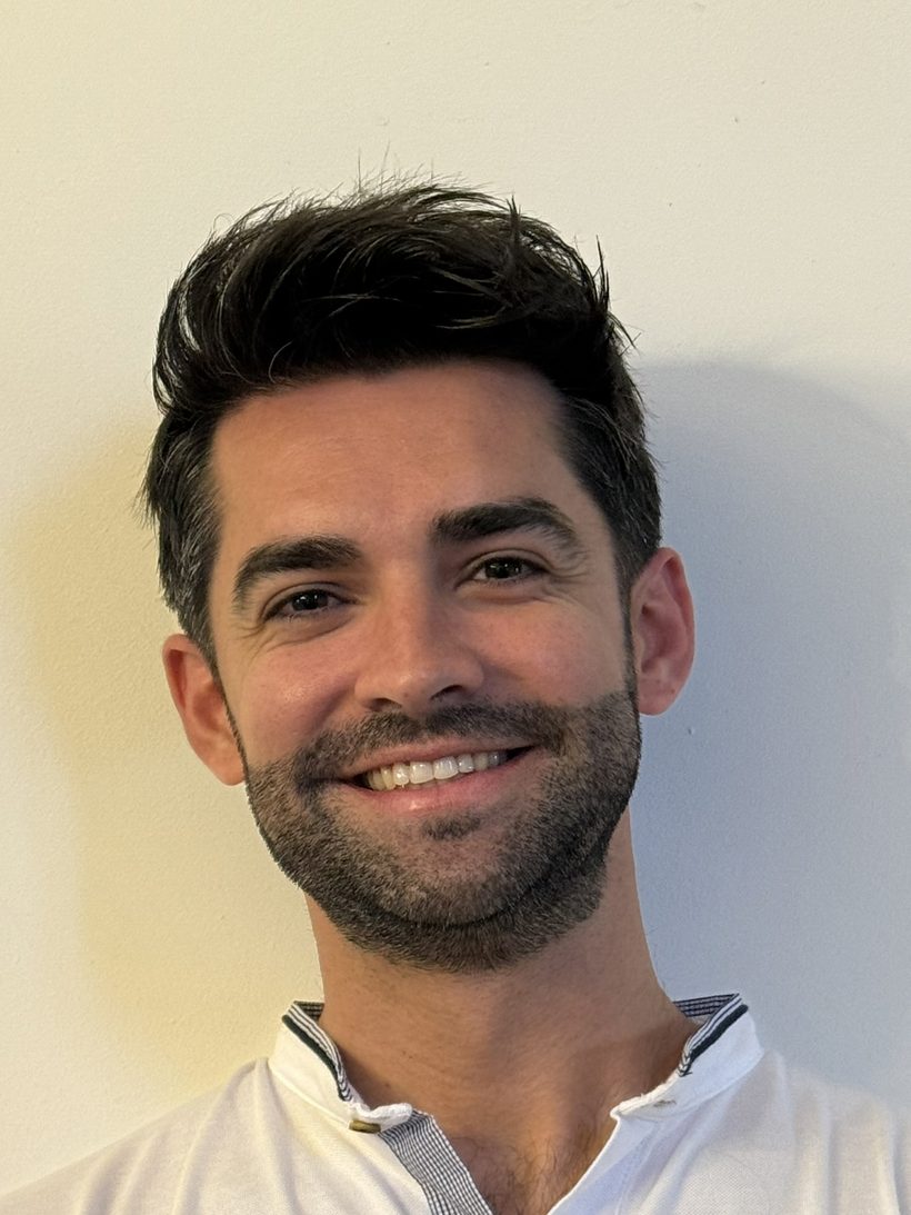 Álvaro Tello